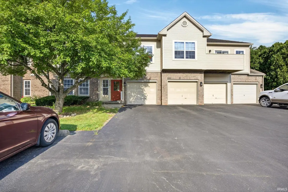 3705 Barrington #B205, Bloomington, IN 47408 - #1