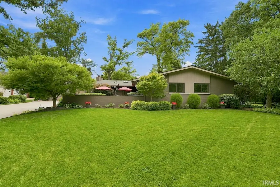 411 N Wildwood Lane, Muncie, IN 47304 - #2