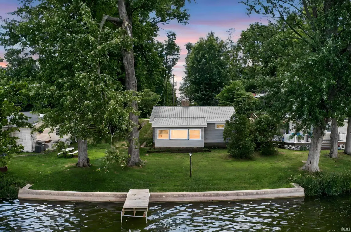 5484 W. Sycamore Hill Lane, Silver Lake, IN 46982 - #1