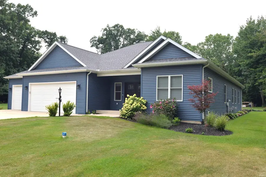52427 Lynnewood Avenue, South Bend, IN 46628 - #2