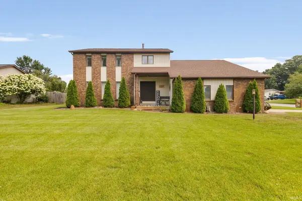 11923 Bergamot Drive, Granger, IN 46530