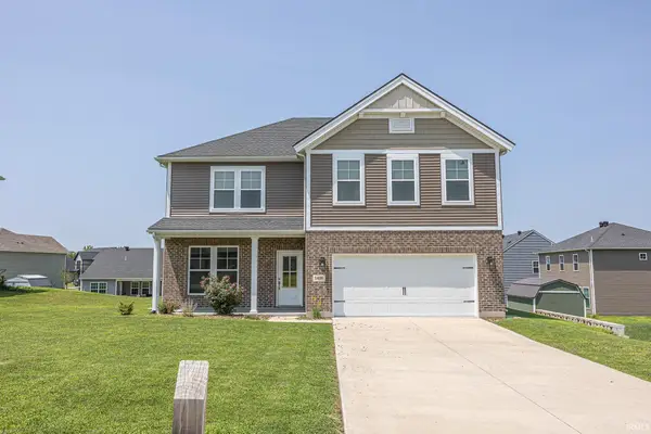 1406 N Hunters Crossing Pass, Huntingburg, IN 47542