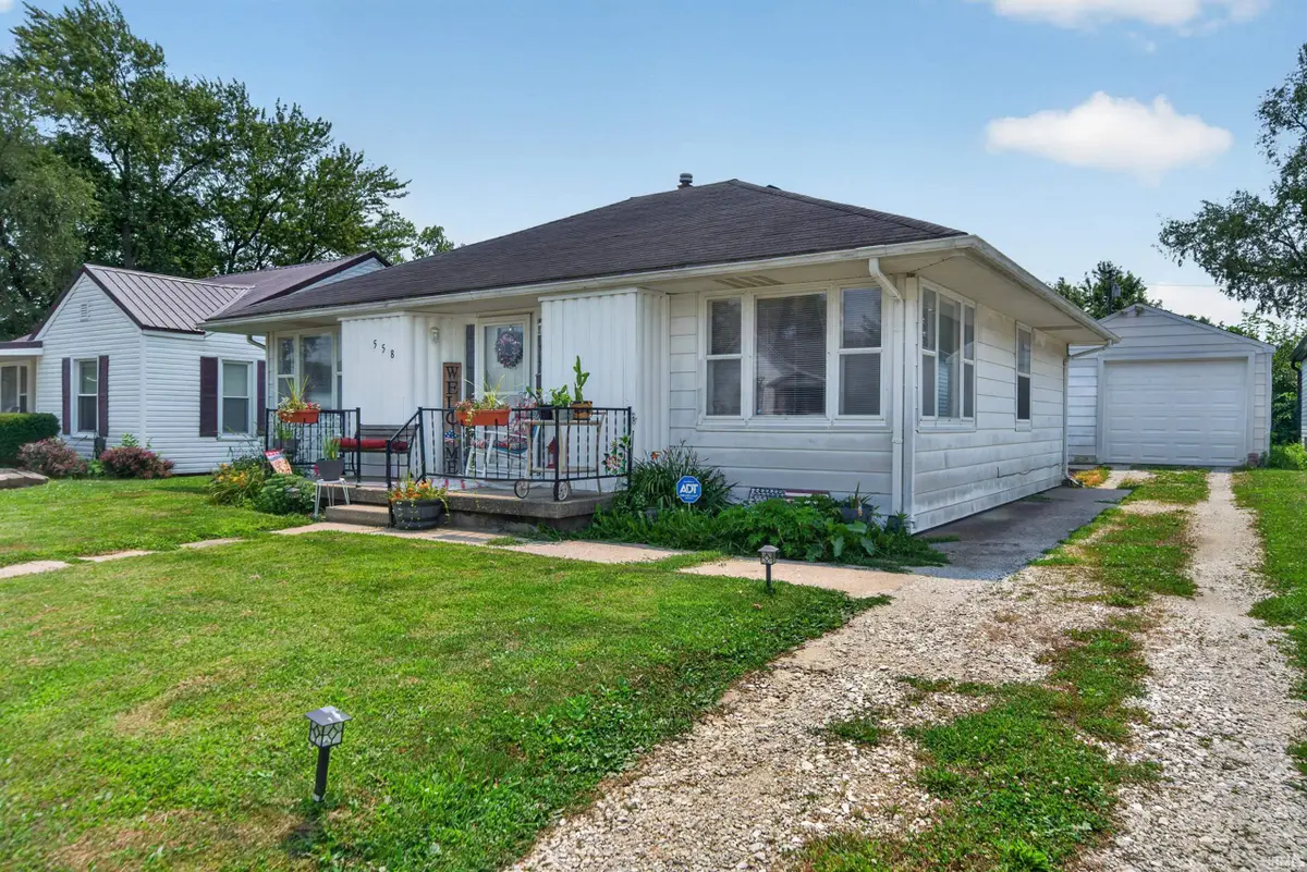 558 E Swayzee Street, Marion, IN 46952 - #1