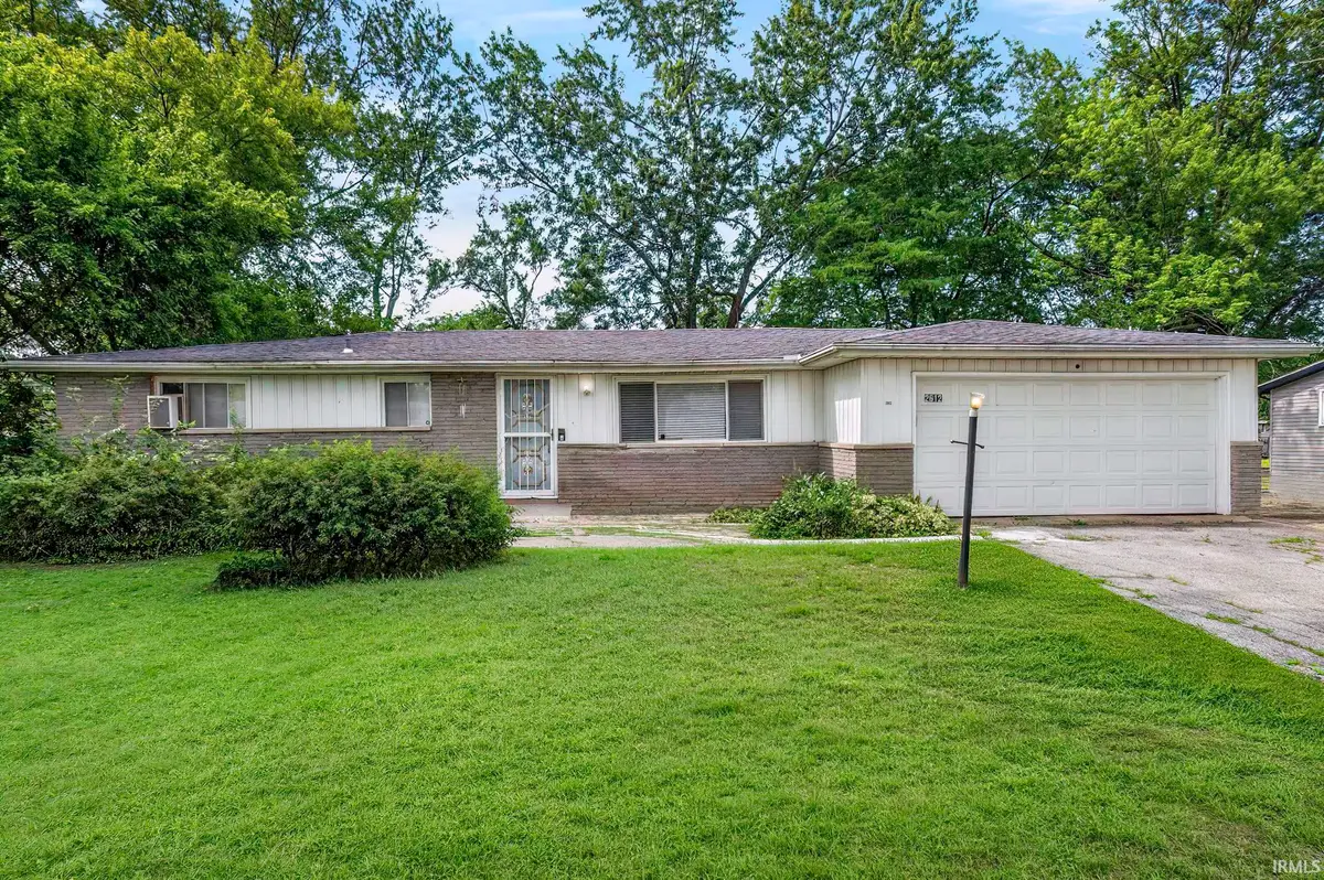2612 Oakwood Drive, Fort Wayne, IN 46816 - #1