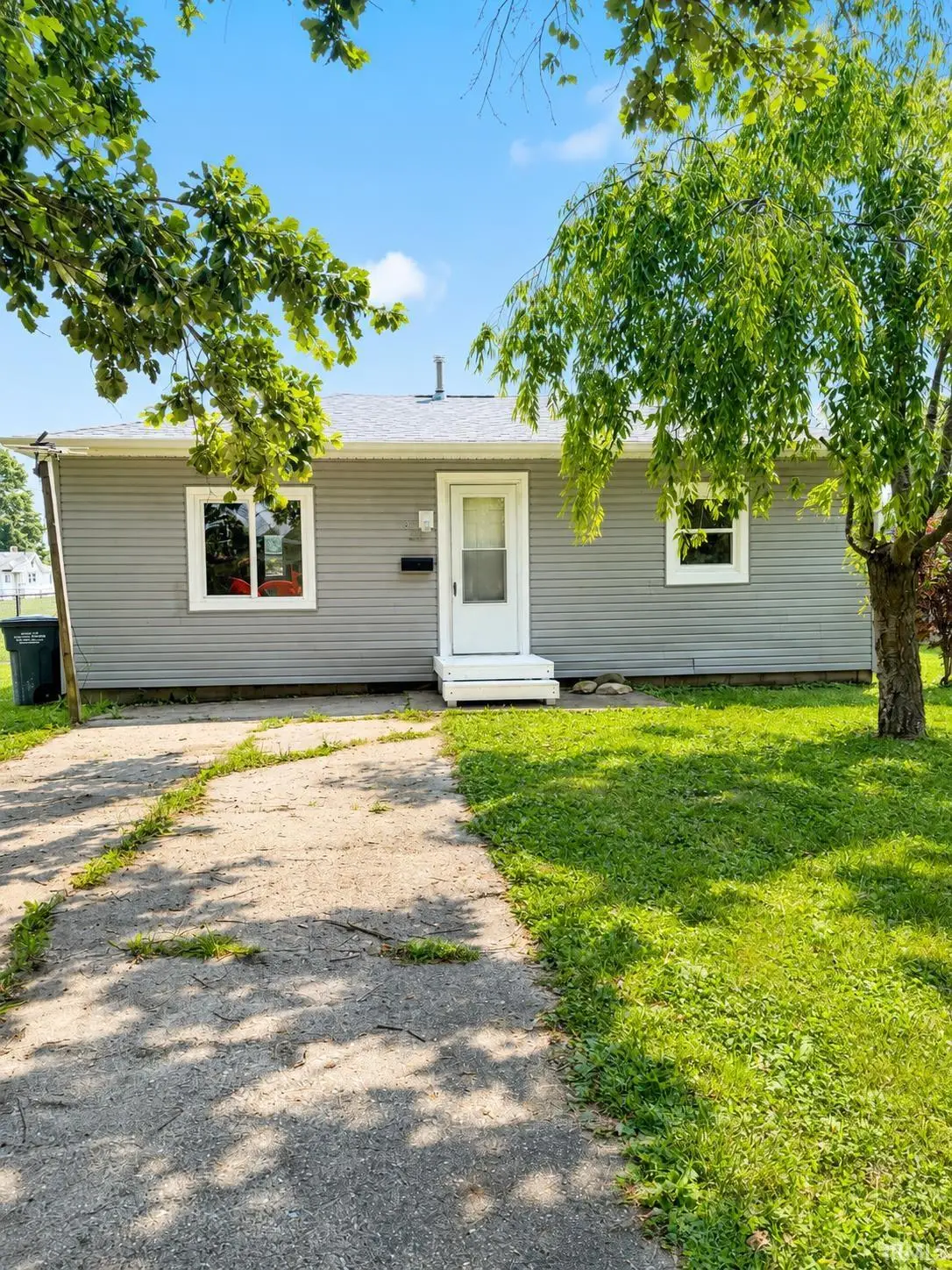 825 Oak Street, Tipton, IN 46072 - #1