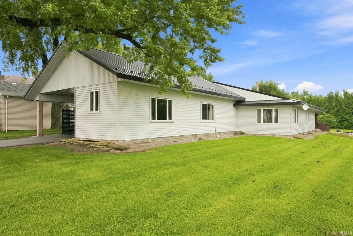 9175 W 800 N, Huntington, IN 46750 - #1