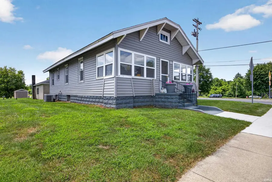 8006 E Main Street, Dugger, IN 47848 - #3