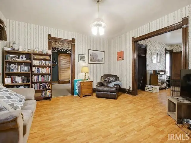 517 E North A Street, Gas City, IN 46933 - #3
