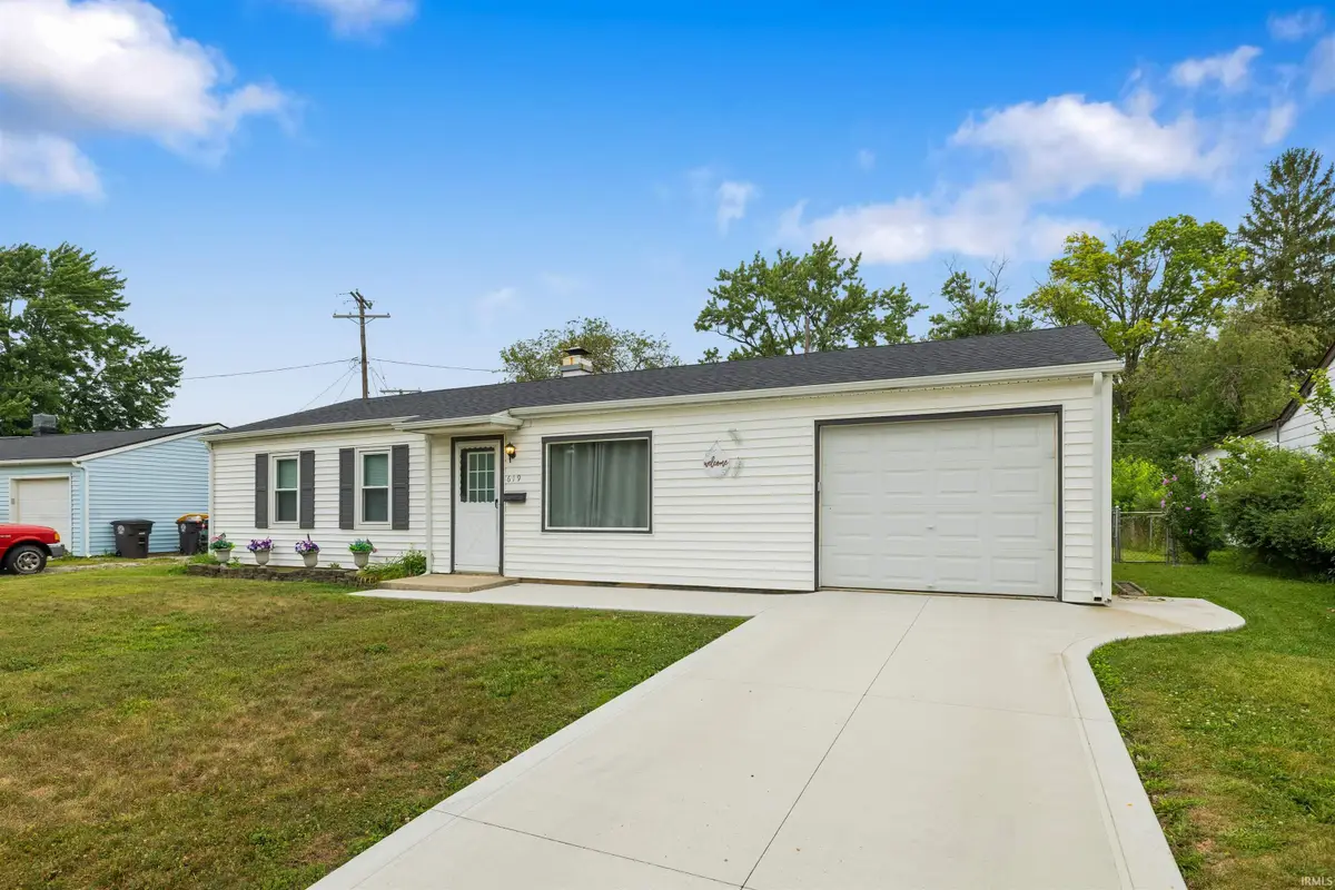 619 Warwick Avenue, Fort Wayne, IN 46825 - #1