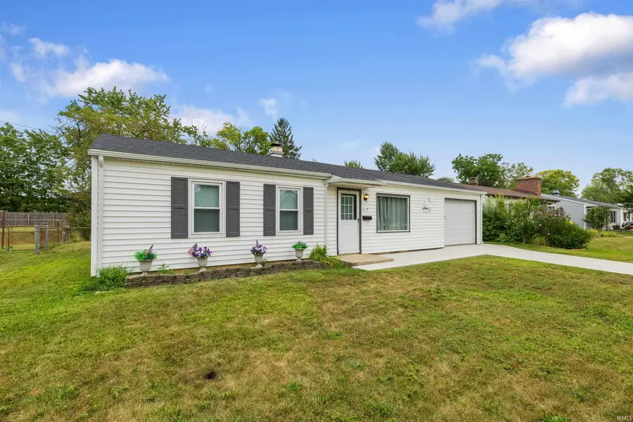 619 Warwick Avenue, Fort Wayne, IN 46825 - #3