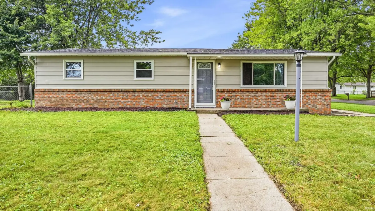 9200 W Millerfield Drive, Yorktown, IN 47396 - #1