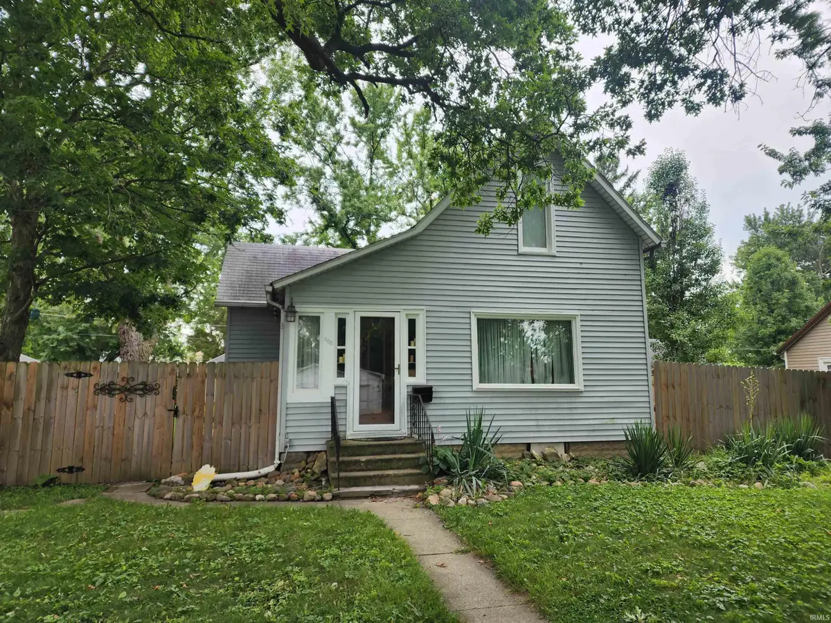 606 Center Street, Berne, IN 46711 - #1