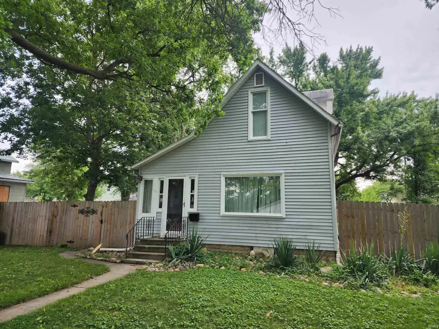 606 Center Street, Berne, IN 46711 - #2