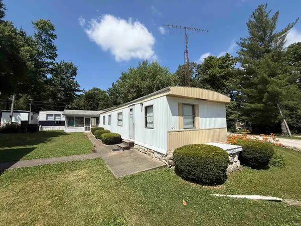 4363 N Private Rd, 1195 E, Loogootee, IN 47553