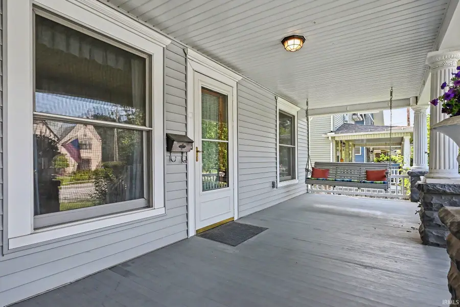 806 S 7th Street, Goshen, IN 46526 - #2