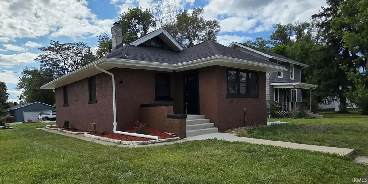 3106 Monroe Street, Fort Wayne, IN 46806 - #1