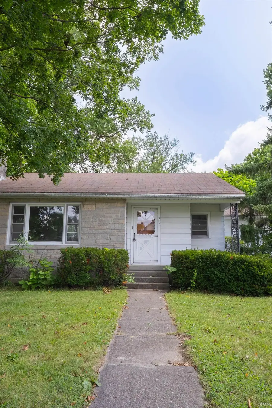 103 N Foster Avenue, Albany, IN 47320 - #3