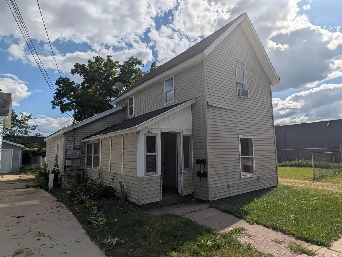 323 E Simonton Street, Elkhart, IN 46514 - #1