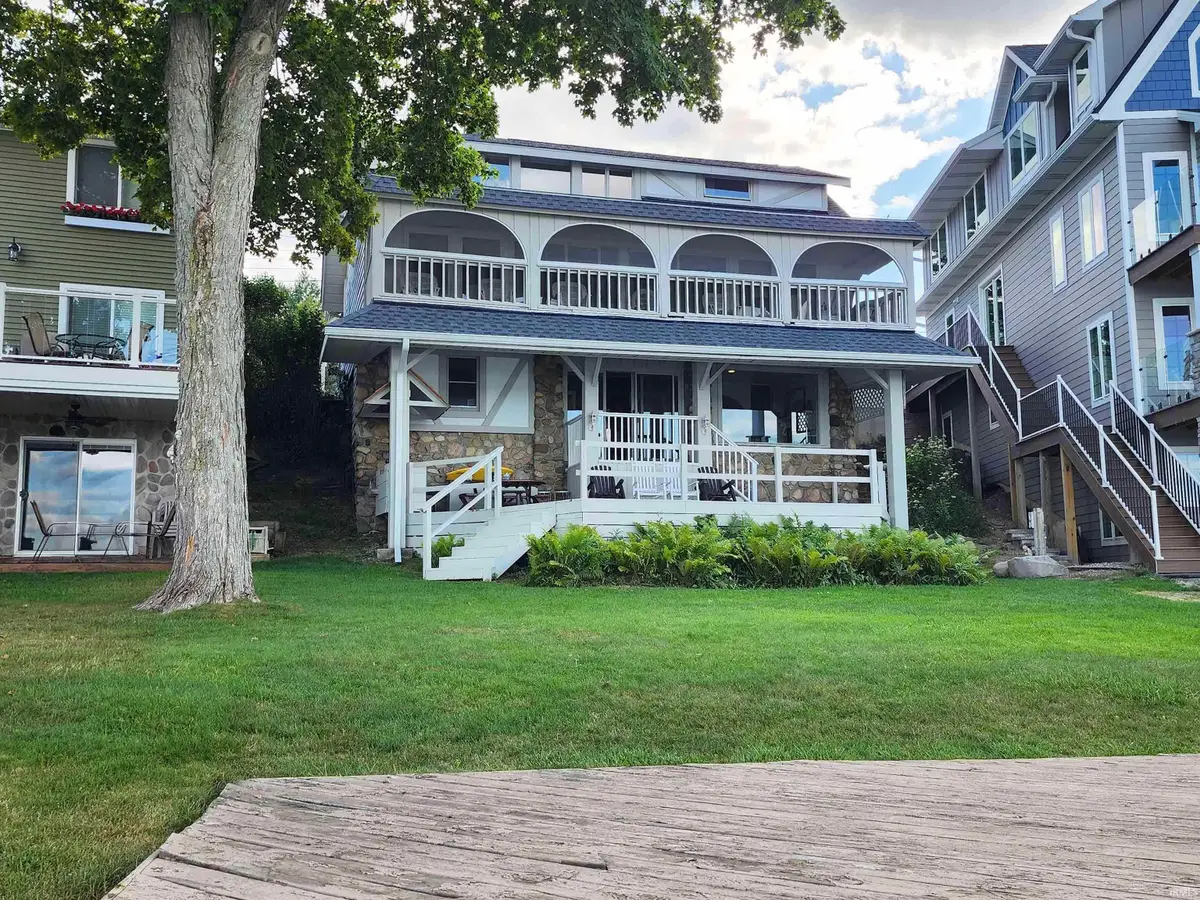 1104 S Clear Lake Drive, Fremont, IN 46737 - #1