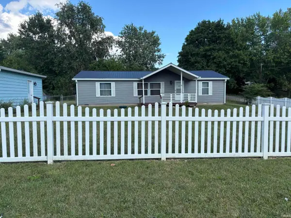 1617 S Monroe Street, Hartford City, IN 47348