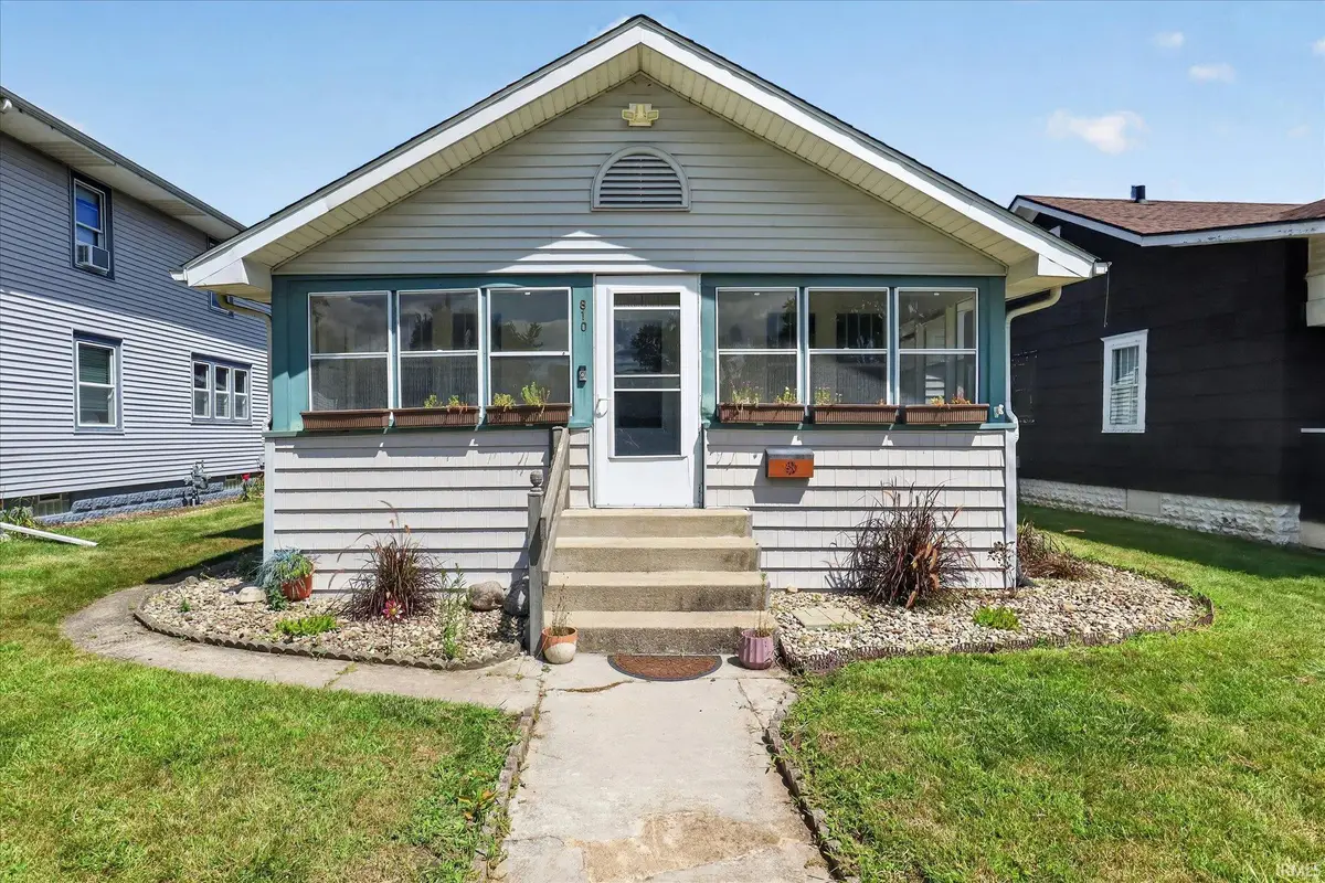 810 S 32nd Street, South Bend, IN 46615 - #1