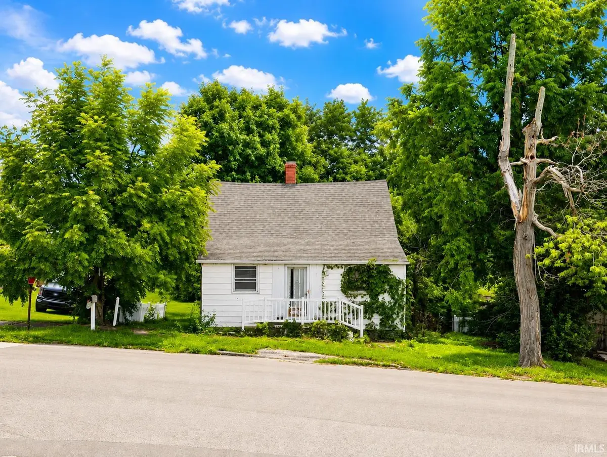 315 W College Street, Oakland City, IN 47660 - #1