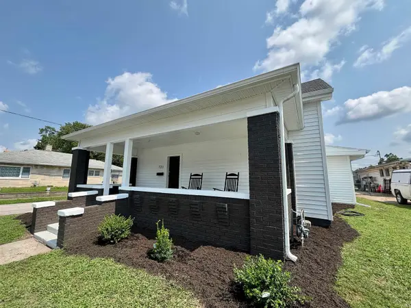 721 N 12th Street, Vincennes, IN 47591