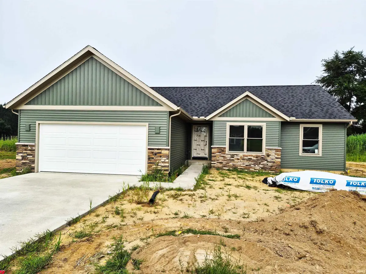 425 N Eastfield Circle, Van Buren, IN 46526 - #1