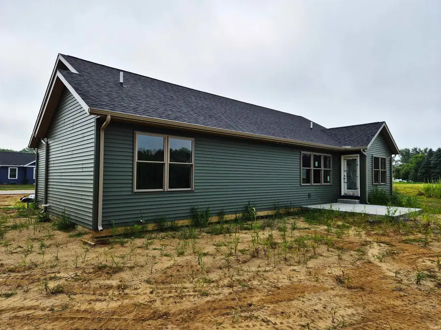 425 N Eastfield Circle, Van Buren, IN 46526 - #3