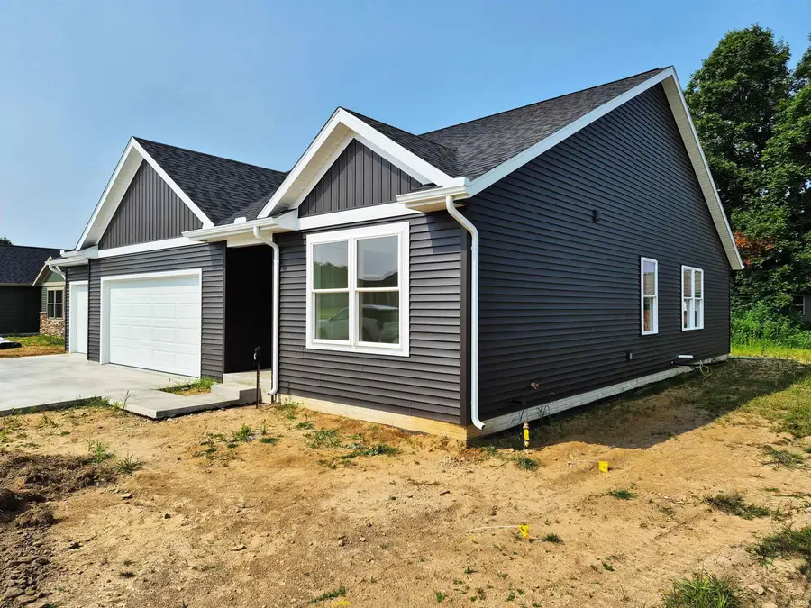 435 N Eastfield Circle, Van Buren, IN 46526 - #2