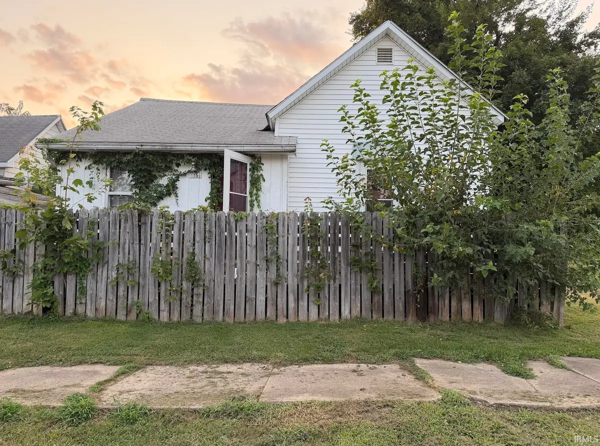 315 S Main Street, Oakland City, IN 47660 - #1