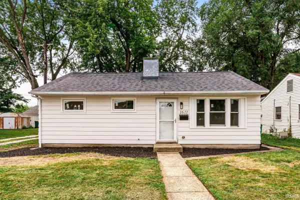 1611 E 4th Street, Mishawaka, IN 46544