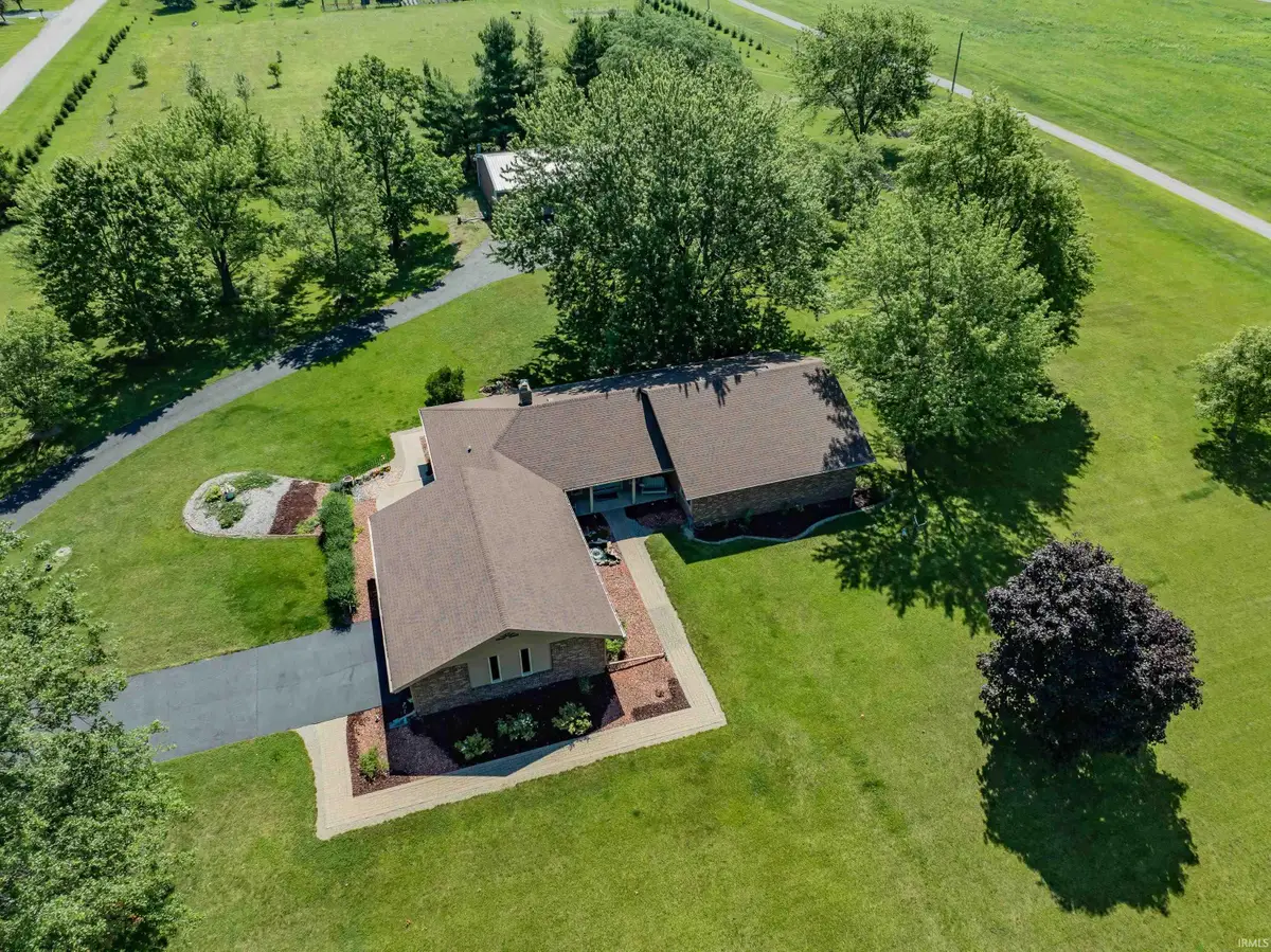 13921 Emanuel Road, Hoagland, IN 46745 - #1