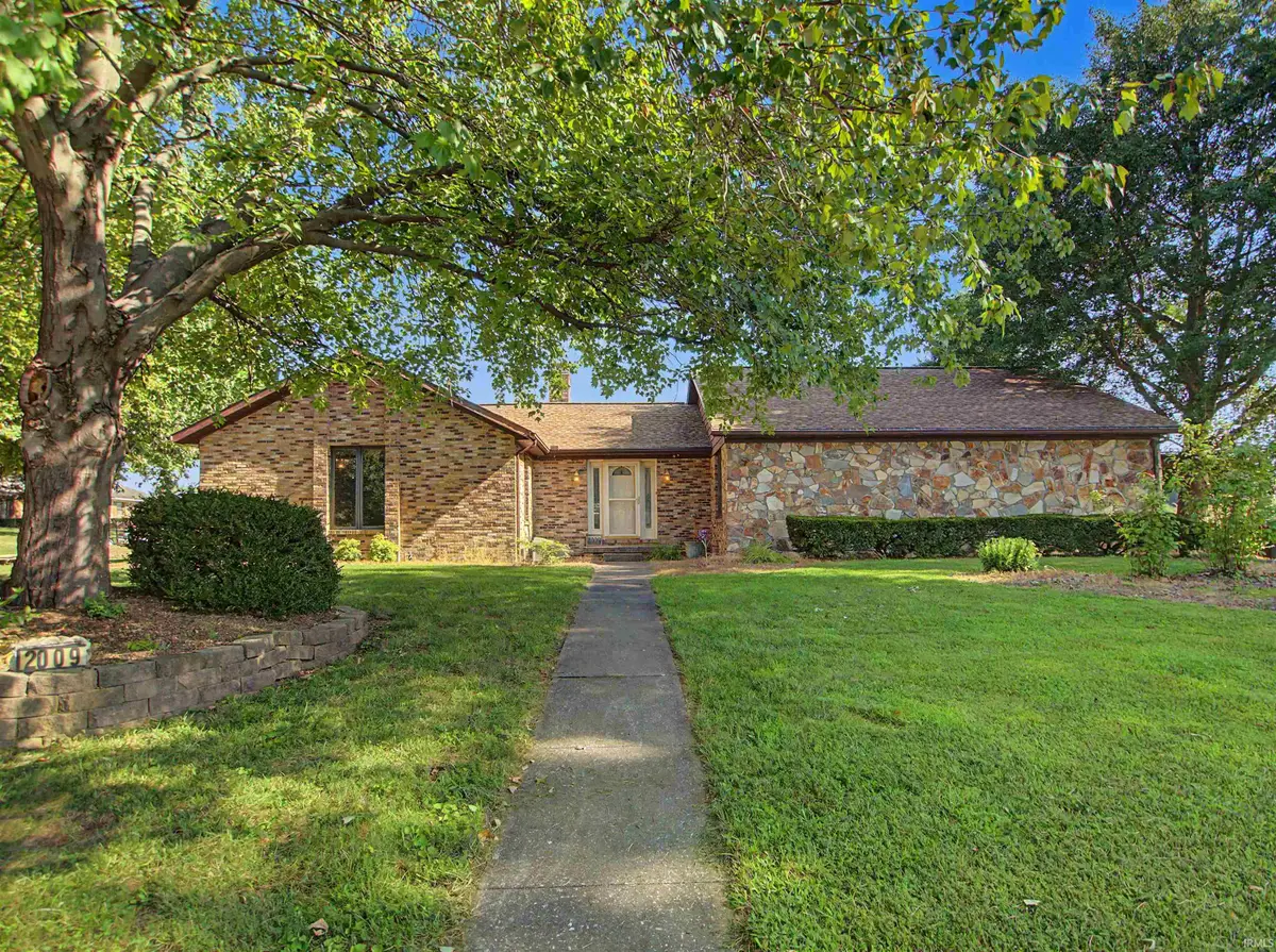 2009 Greenbrier Drive, Mount Vernon, IN 47620 - #1