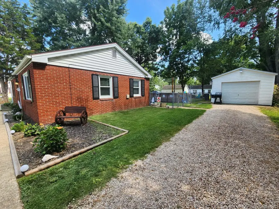 1625 Waggoner Avenue, Evansville, IN 47714 - #3