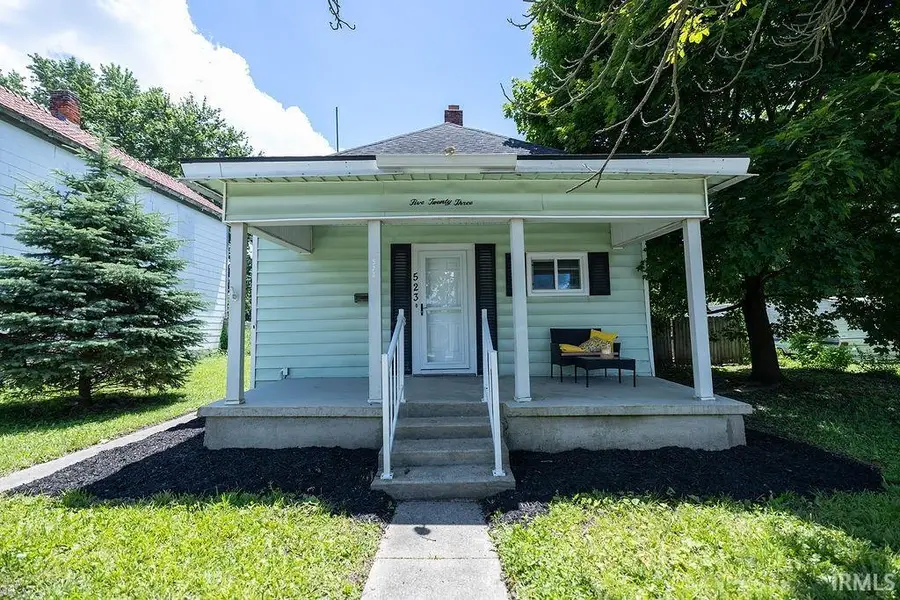 523 W Commercial Street, Hartford City, IN 47348 - #2