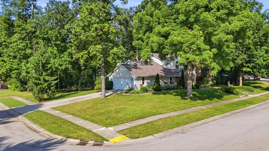 3310 Oak Borough Run, Fort Wayne, IN 46804 - #3