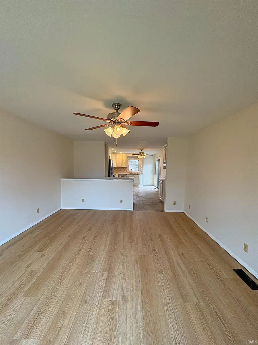 21 Yvonna Street, Leesburg, IN 46538 - #3