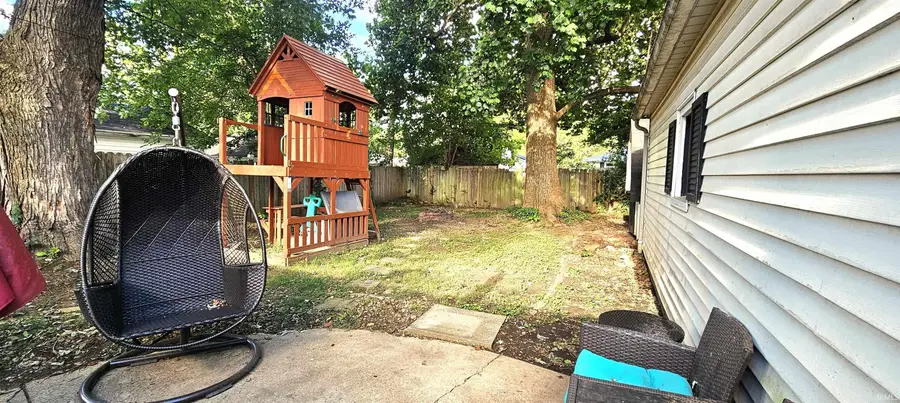 1807 N Saint James Boulevard, Evansville, IN 47711 - #2