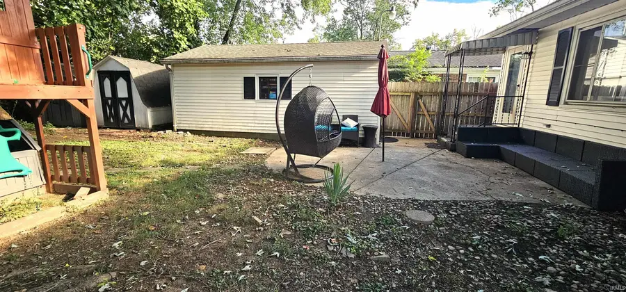 1807 N Saint James Boulevard, Evansville, IN 47711 - #3