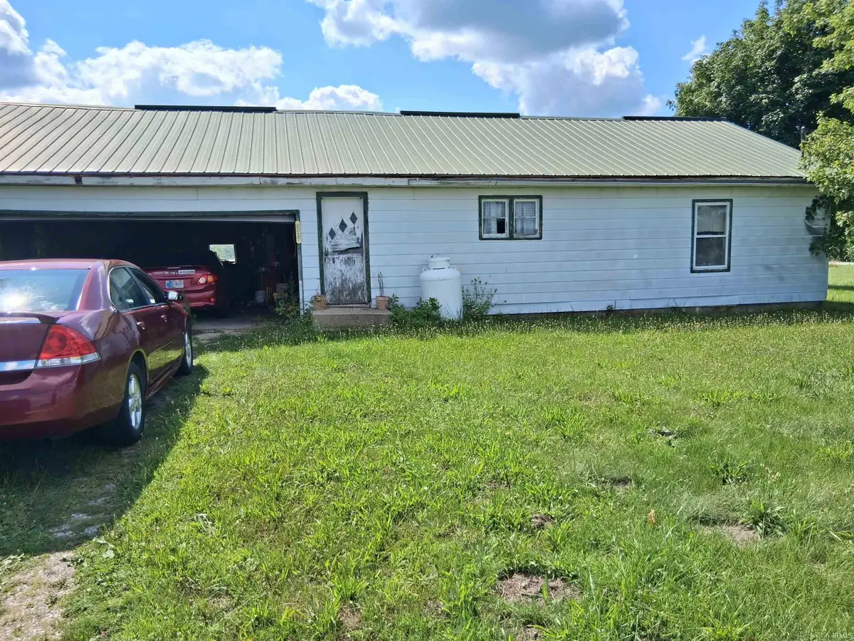 11025 S 500 W Street, Silver Lake, IN 46982 - #1