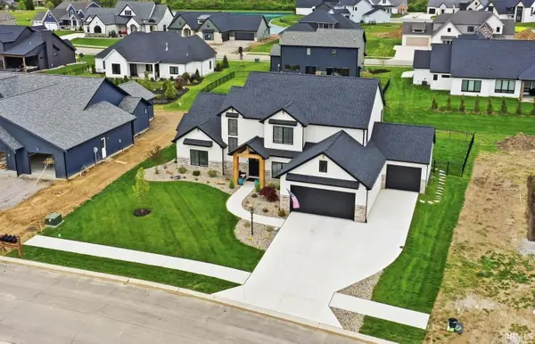 12303 Rain Lily Court, Fort Wayne, IN 46814