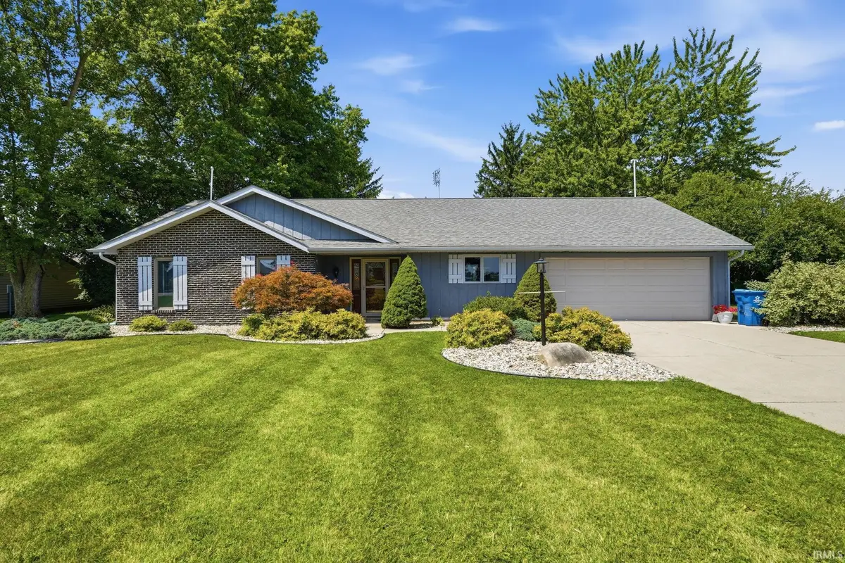 11401 Roberts Road, Harlan, IN 46743 - #1