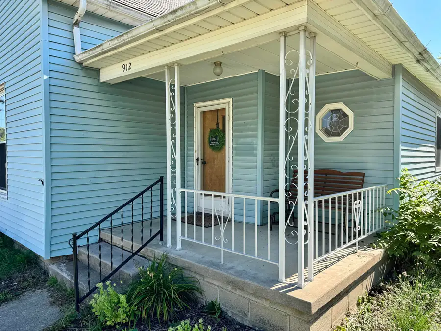 912 N Monroe Street, Hartford City, IN 47348 - #3