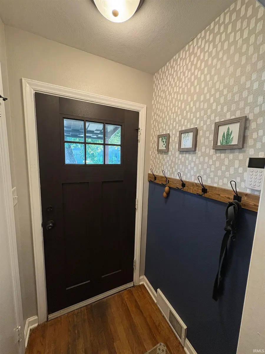 607 S 25th Street, South Bend, IN 46615 - #2