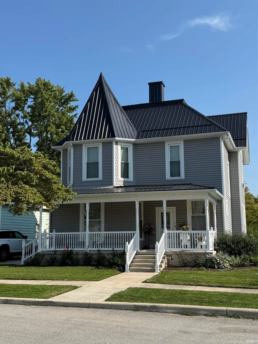 111 W Wabash Street, Converse, IN 46919 - #3