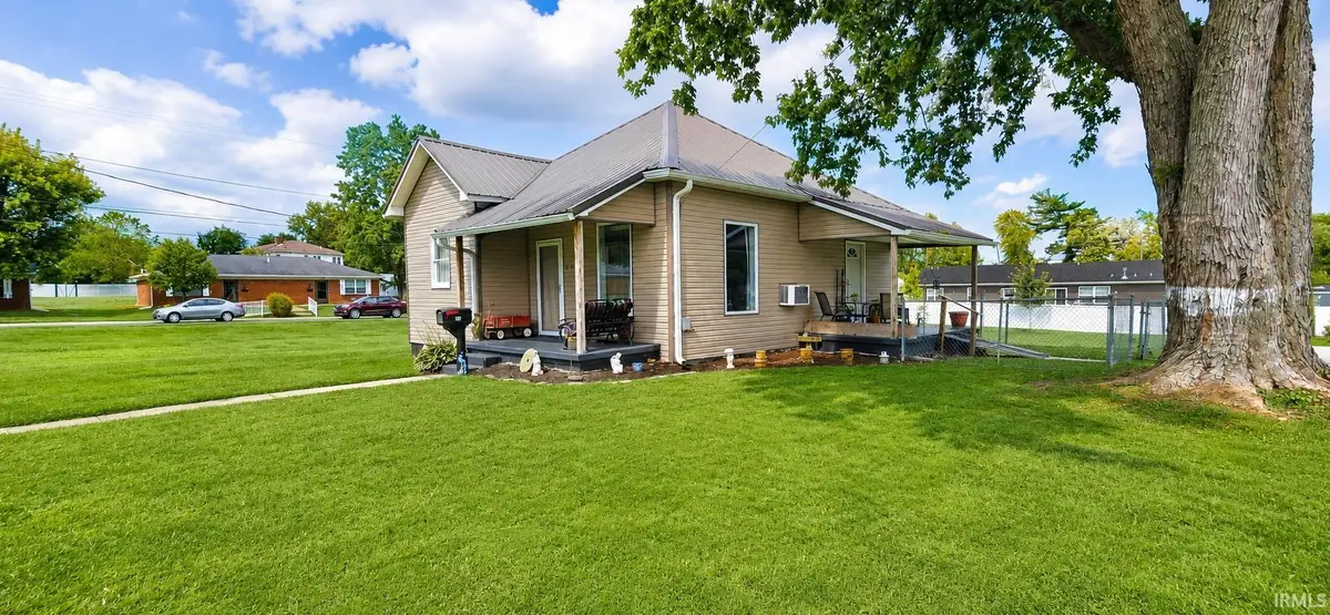 507 W Oak Street, Bicknell, IN 47512 - #1