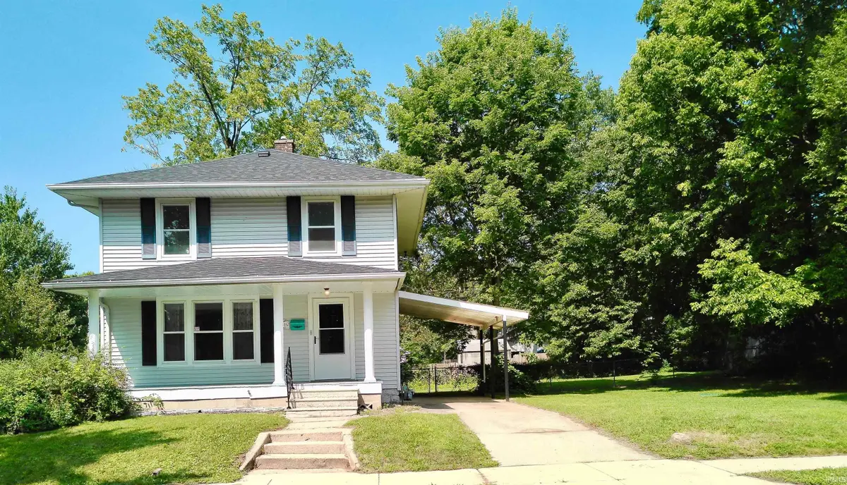 1325 S 32nd Street, South Bend, IN 46615 - #1