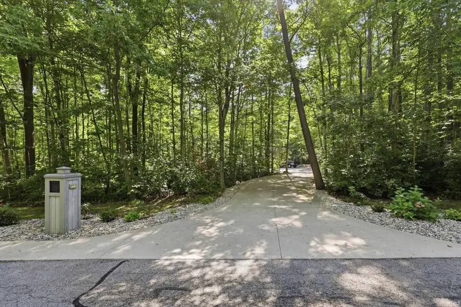 5721 Devils Hollow Road, Fort Wayne, IN 46814 - #3