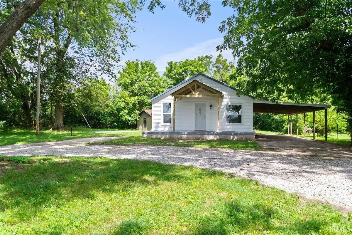 212 E 150 S, Princeton, IN 47670 - #1